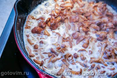 Фотографии рецепта Мясной рулет с лисичками, 03 Мясной рулет с лисичками, Шаг 03