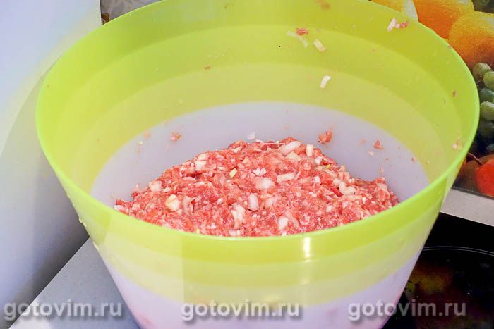 Фотографии рецепта Мясные тефтели в кастрюле с картофелем , 03 Мясные тефтели в кастрюле с картофелем , Шаг 03