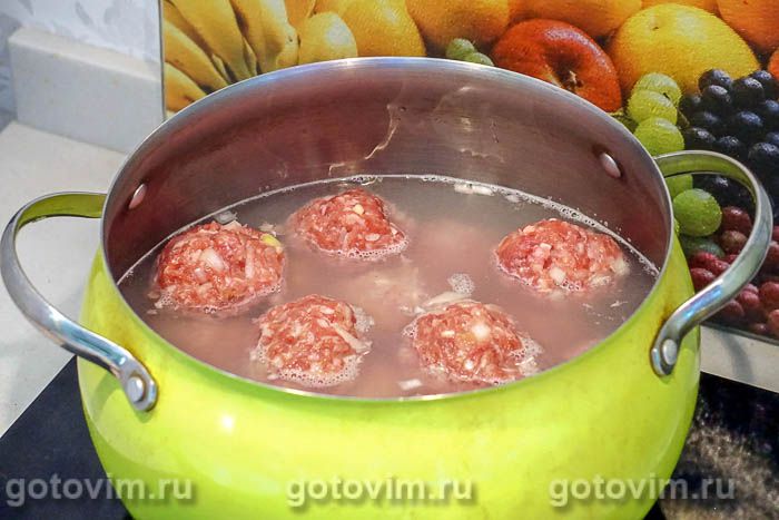 Фотографии рецепта Мясные тефтели в кастрюле с картофелем , 06 Мясные тефтели в кастрюле с картофелем , Шаг 06