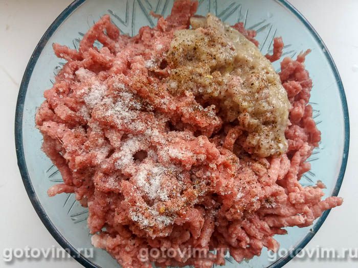 Фотографии рецепта Мясные клубочки в слоеном тесте, 01 Мясные клубочки в слоеном тесте, Шаг 01