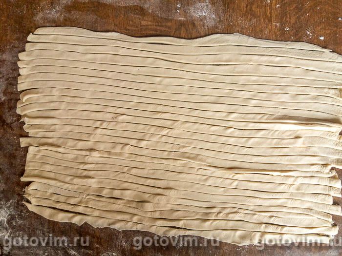 Фотографии рецепта Мясные клубочки в слоеном тесте, 03 Мясные клубочки в слоеном тесте, Шаг 03