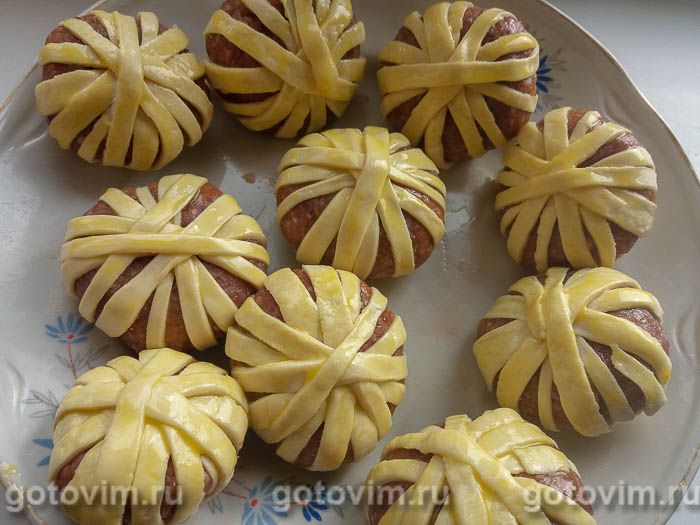 Фотографии рецепта Мясные клубочки в слоеном тесте, 05 Мясные клубочки в слоеном тесте, Шаг 05
