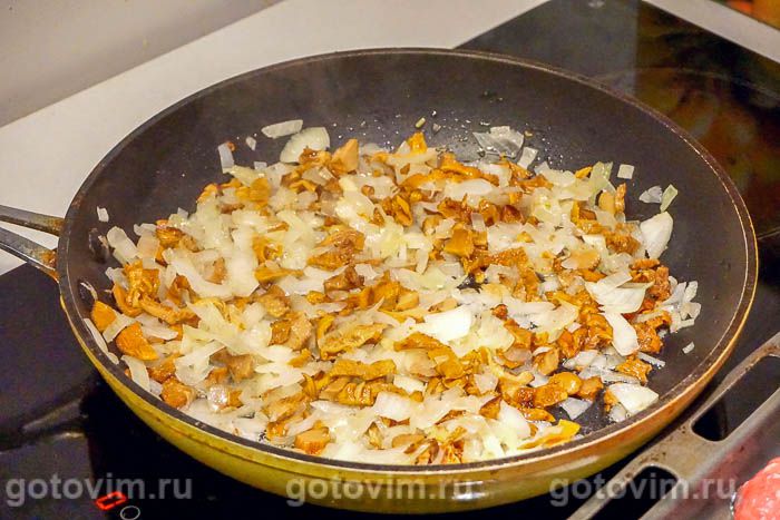 Фотографии рецепта Мясные ватрушки с грибами и картофелем, 04 Мясные ватрушки с грибами и картофелем, Шаг 04