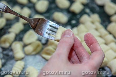 Фотографии рецепта Ньокки с копченой семгой, 05 Ньокки с копченой семгой, Шаг 05