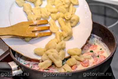 Фотографии рецепта Ньокки с копченой семгой, 08 Ньокки с копченой семгой, Шаг 08