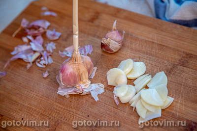 Фотографии рецепта Оливковое масло с чесноком и свежим базиликом, 02 Оливковое масло с чесноком и свежим базиликом, Шаг 02