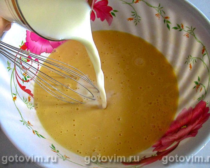 Фотографии рецепта Омлет с плавленым сыром в мультиварке, 04 Омлет с плавленым сыром в мультиварке, Шаг 04