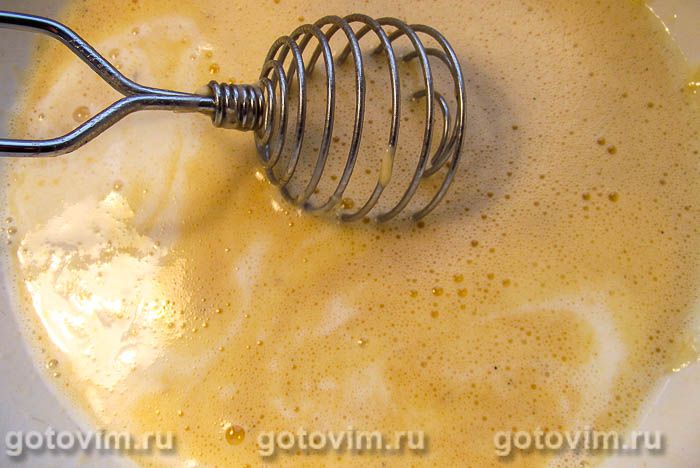 Фотографии рецепта Яичный рулет со шпинатом и сыром, 02 Яичный рулет со шпинатом и сыром, Шаг 02