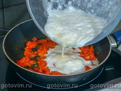 Фотографии рецепта Омлет с помидорами и сыром, 04 Омлет с помидорами и сыром, Шаг 04