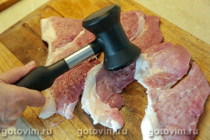 Фотографии рецепта Отбивные из свинины с соусом из клубники, 05 Отбивные из свинины с соусом из клубники, Шаг 05