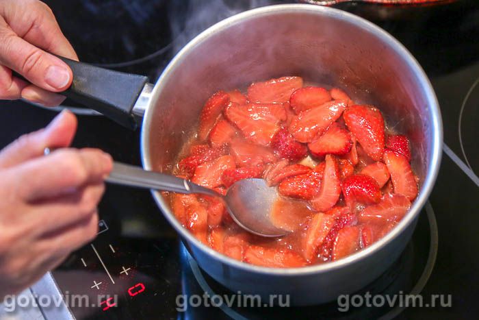 Фотографии рецепта Отбивные из свинины с соусом из клубники, 09 Отбивные из свинины с соусом из клубники, Шаг 09
