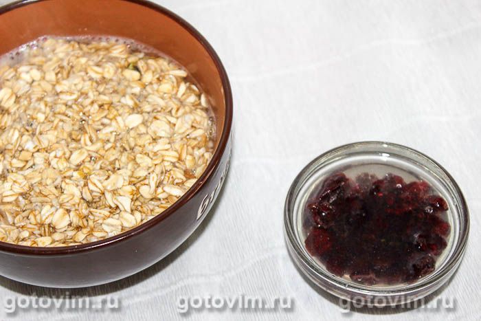 Фотографии рецепта Овсяное печенье с бананом и клюквой, 01 Овсяное печенье с бананом и клюквой, Шаг 01