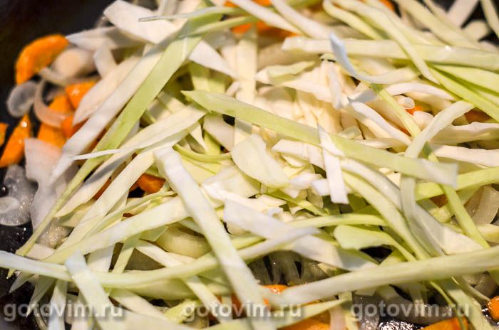Фотографии рецепта Паста с кальмарами в соусе с овощами , 02 Паста с кальмарами в соусе с овощами , Шаг 02