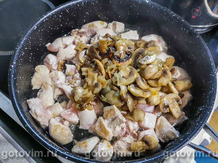 Фотографии рецепта Макароны с курицей и грибами, 06 Макароны с курицей и грибами, Шаг 06