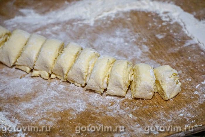 Фотографии рецепта Печенье из плавленых сырков с шапочкой из безе, 06 Печенье из плавленых сырков с шапочкой из безе, Шаг 06