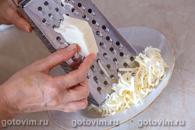 Фотографии рецепта Печеночный торт с кабачками и плавленым сырком, 09 Печеночный торт с кабачками и плавленым сырком, Шаг 09
