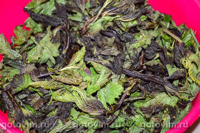 Фотографии рецепта Пельмени с мясом и крапивой, 03 Пельмени с мясом и крапивой, Шаг 03