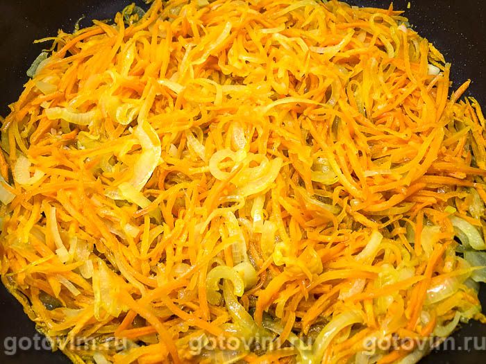 Фотографии рецепта Пелядь, запеченная с морковью и луком под сырной корочкой в духовке, 03 Пелядь, запеченная с морковью и луком под сырной корочкой в духовке, Шаг 03