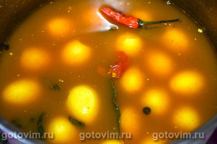 Фотографии рецепта Маринованные яйца с куркумой, 04 Маринованные яйца с куркумой, Шаг 04