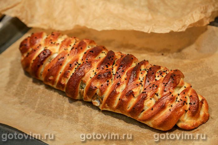 Фотографии рецепта Пирог плетенка с курицей и лисичками, 11 Пирог плетенка с курицей и лисичками, Шаг 11