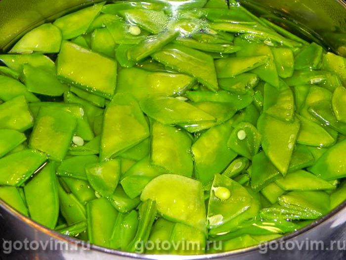 Фотографии рецепта Пирог с сахарным горошком, баклажаном и беконом, 02 Пирог с сахарным горошком, баклажаном и беконом, Шаг 02