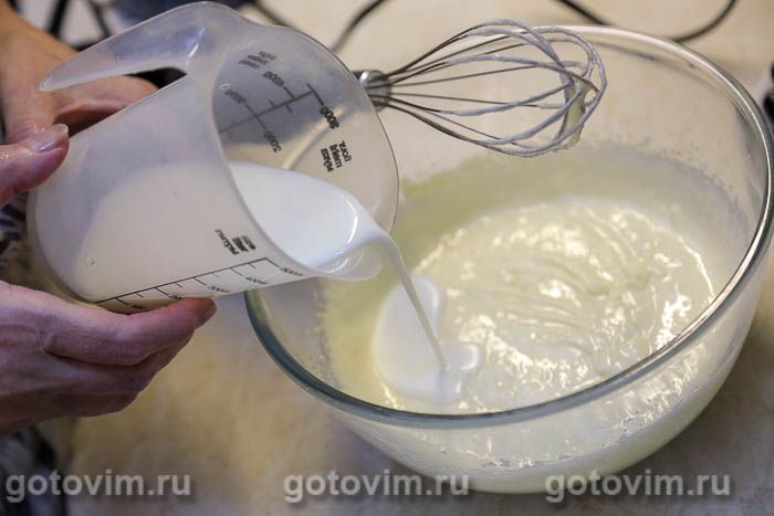 Фотографии рецепта Пирог с черной смородиной и гранулированным сахаром, 03 Пирог с черной смородиной и гранулированным сахаром, Шаг 03