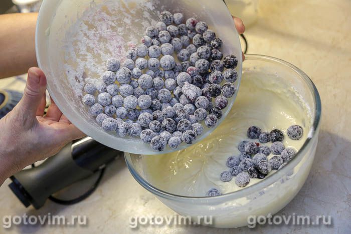 Фотографии рецепта Пирог с черной смородиной и гранулированным сахаром, 05 Пирог с черной смородиной и гранулированным сахаром, Шаг 05