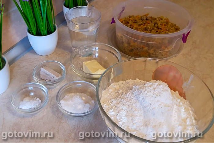 Фотографии рецепта Пирог с капустой и фаршем, 03 Пирог с капустой и фаршем, Шаг 03