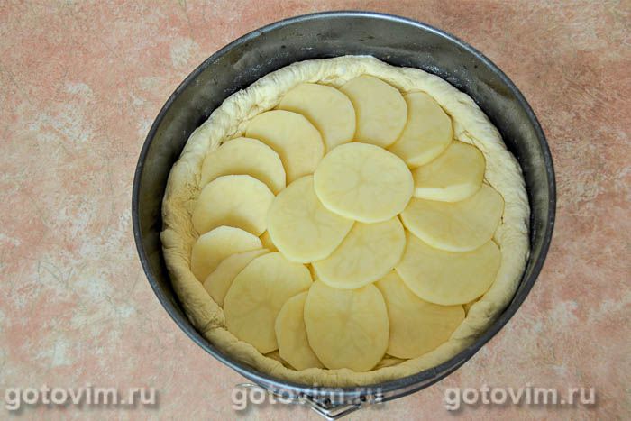 Фотографии рецепта Пирог с картошкой и фаршем, 05 Пирог с картошкой и фаршем, Шаг 05