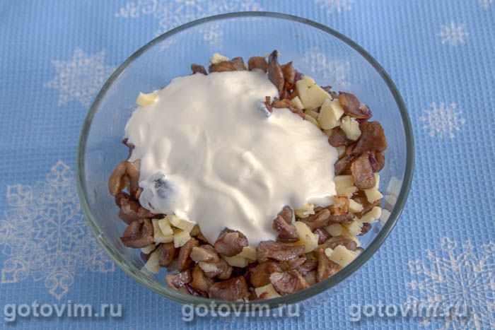 Фотографии рецепта Пирог из песочного теста на пиве с грибами и сыром, 06 Пирог из песочного теста на пиве с грибами и сыром, Шаг 06
