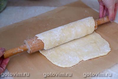 Фотографии рецепта Пирог с лососем и свежими огурцами, 03 Пирог с лососем и свежими огурцами, Шаг 03