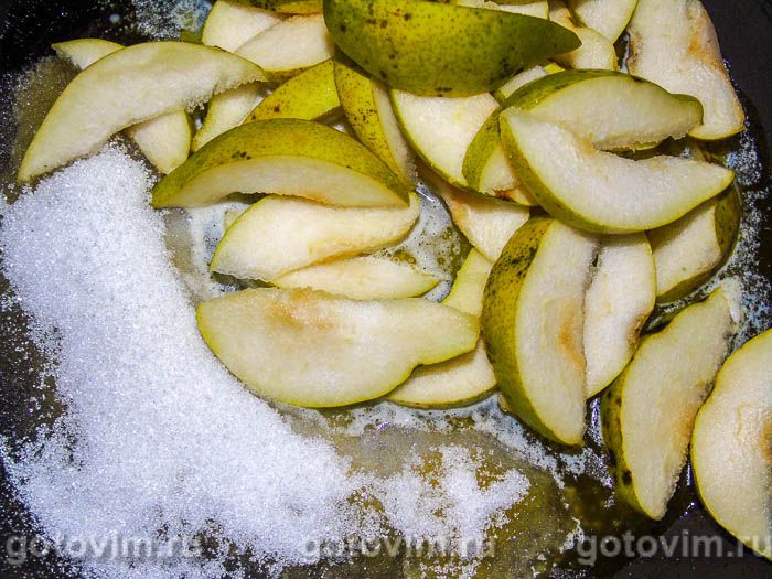Фотографии рецепта Пирог с грушами и шоколадным соусом, 01 Пирог с грушами и шоколадным соусом, Шаг 01