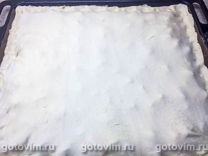 Фотографии рецепта Пирог из слоеного теста с солеными груздями в духовке, 05 Пирог из слоеного теста с солеными груздями в духовке, Шаг 05