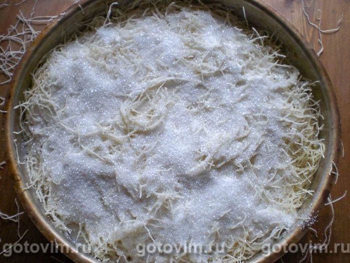 Фотографии рецепта Пирог с сыром из теста кадаиф , 05 Пирог с сыром из теста кадаиф , Шаг 05