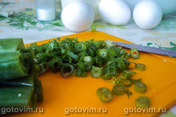 Фотографии рецепта Заливной пирог с творогом и зеленым луком, 01 Заливной пирог с творогом и зеленым луком, Шаг 01
