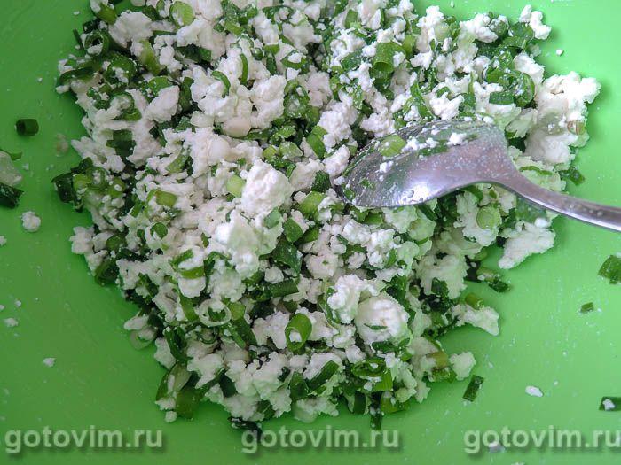 Фотографии рецепта Заливной пирог с творогом и зеленым луком, 02 Заливной пирог с творогом и зеленым луком, Шаг 02
