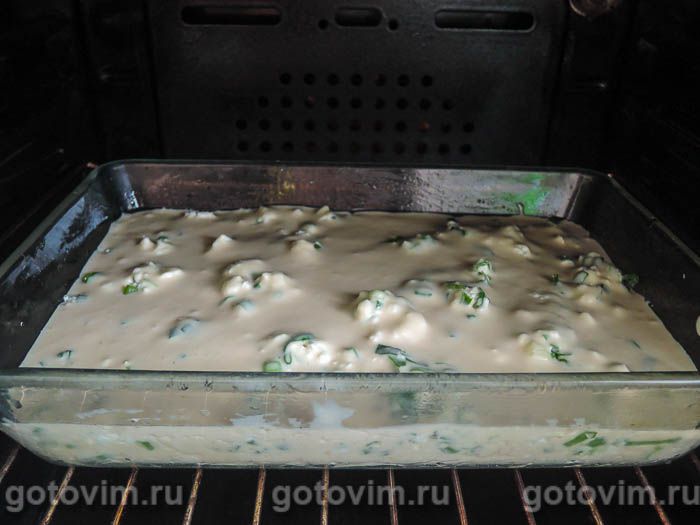 Фотографии рецепта Заливной пирог с творогом и зеленым луком, 08 Заливной пирог с творогом и зеленым луком, Шаг 08