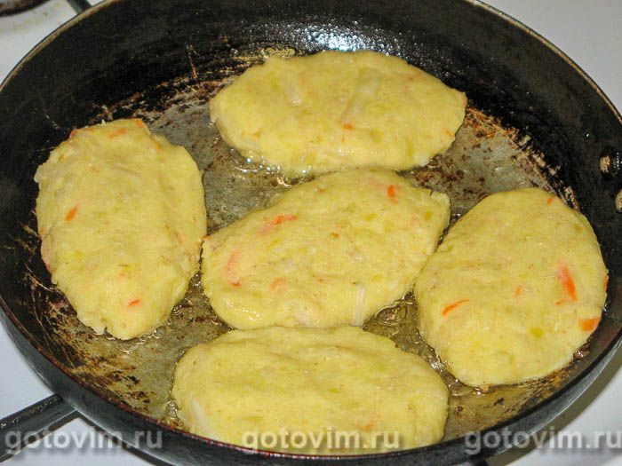 Фотографии рецепта Картофельные пирожки с квашеной капустой, 07 Картофельные пирожки с квашеной капустой, Шаг 07