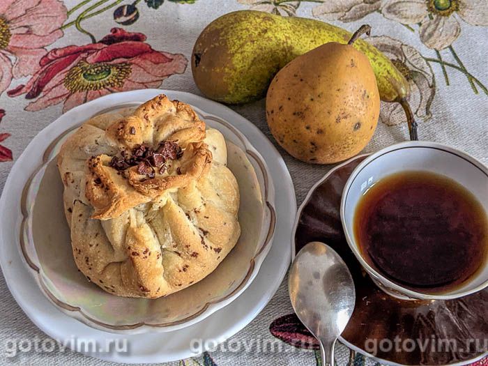 Слойки с шоколадом и грушами. Фотография рецепта Слойки с шоколадом и грушами. Фотография рецепта