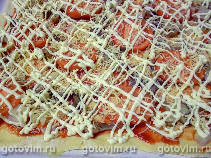 Фотографии рецепта Пицца с грибами и помидорами, 09 Пицца с грибами и помидорами, Шаг 09