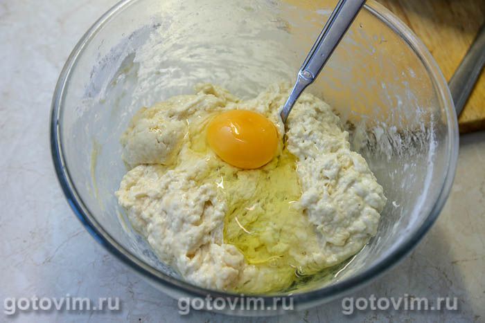 Фотографии рецепта Пицца на кефире с беконом и фрикадельками, 03 Пицца на кефире с беконом и фрикадельками, Шаг 03