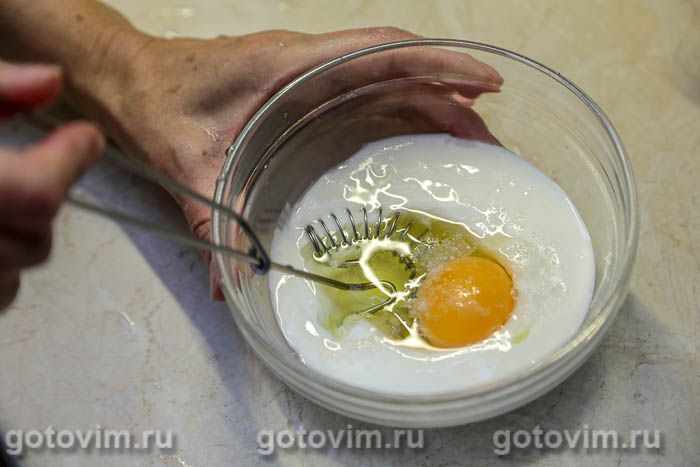 Фотографии рецепта Пицца на кефире с ветчиной, сыром, беконом и помидорами, 05 Пицца на кефире с ветчиной, сыром, беконом и помидорами, Шаг 05