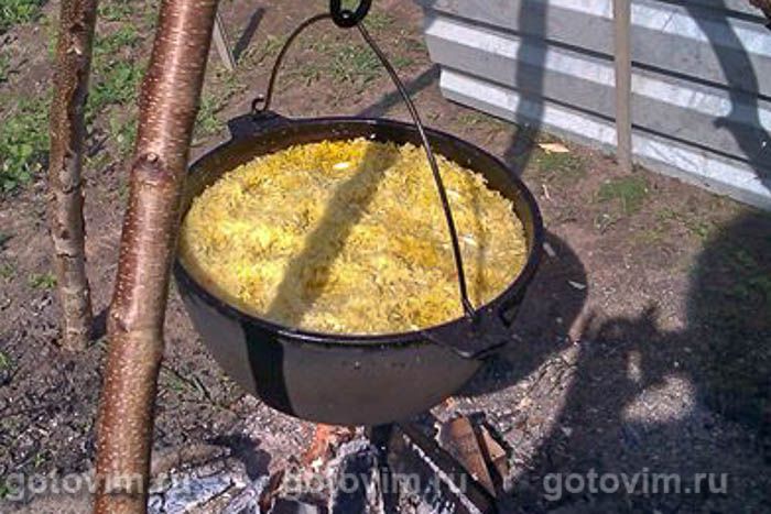 Фотографии рецепта Плов с черносливом на костре, 06 Плов с черносливом на костре, Шаг 06