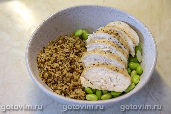 Фотографии рецепта Поке из киноа с куриной грудкой, авокадо и бобами эдамаме, 10 Поке из киноа с куриной грудкой, авокадо и бобами эдамаме, Шаг 10