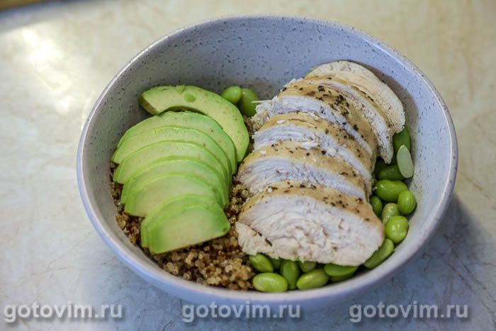 Фотографии рецепта Поке из киноа с куриной грудкой, авокадо и бобами эдамаме, 11 Поке из киноа с куриной грудкой, авокадо и бобами эдамаме, Шаг 11