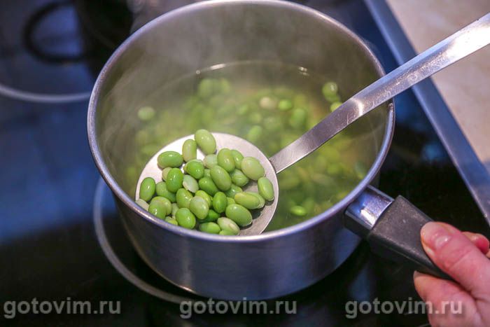 Фотографии рецепта Поке с жареной куриной грудкой в соусе терияки, манго, авокадо и бобами эдамаме, 06 Поке с жареной куриной грудкой в соусе терияки, манго, авокадо и бобами эдамаме, Шаг 06