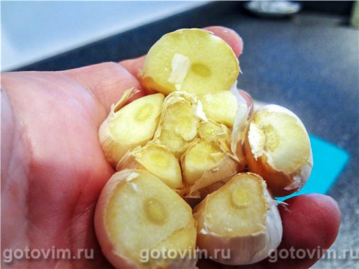 Фотографии рецепта Помидоры, фаршированные вешенками с кремом из печёного чеснока, 02 Помидоры, фаршированные вешенками с кремом из печёного чеснока, Шаг 02