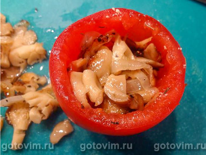 Фотографии рецепта Помидоры, фаршированные вешенками с кремом из печёного чеснока, 07 Помидоры, фаршированные вешенками с кремом из печёного чеснока, Шаг 07