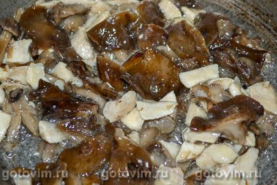 Фотографии рецепта Куриный суп с плавленым сыром и пшеном, 02 Куриный суп с плавленым сыром и пшеном, Шаг 02