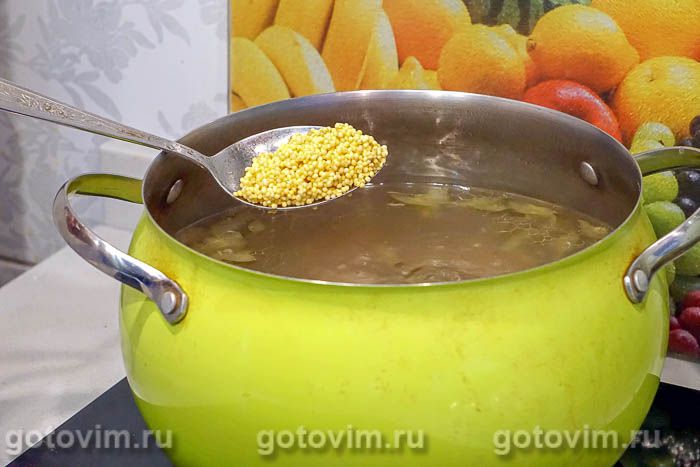 Фотографии рецепта Мясной рассольника с говяжьими ребрышками, пшеном и галушками, 09 Мясной рассольника с говяжьими ребрышками, пшеном и галушками, Шаг 09